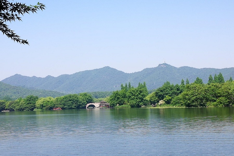 为实现“双碳”目标，浙江展开全面部署